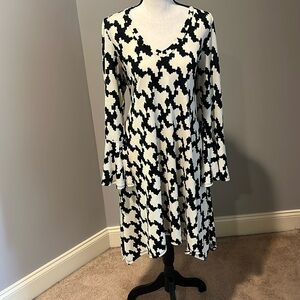Emma Rose Houndstooth dress or long top
